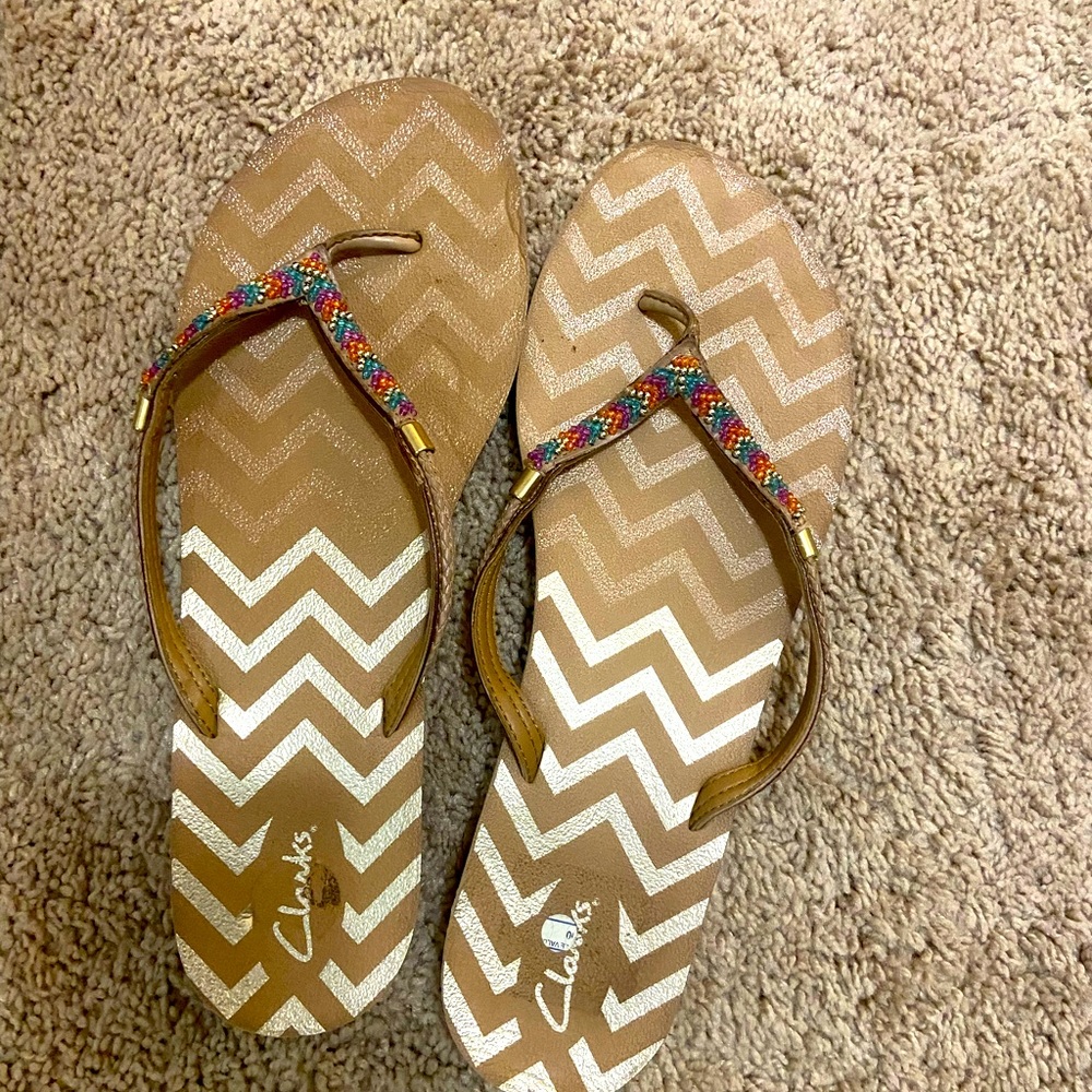 Clarks Flip Flops